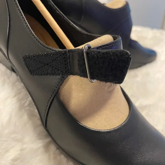 Clarks Women's Emslie Lulin Mary Jane Pump Black Size 9 1/2 M NWT - Picture 7 of 13